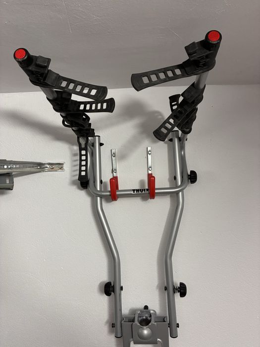 Thule HangOn, suport pe carlig, 4 biciclete, stare perfecta
