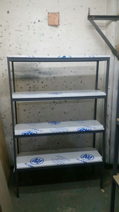 Продам настенные полки из нержавейки