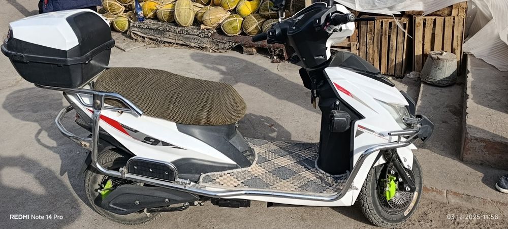 Скутер Wasat 9 72 вольт 22 ли 6 та батарея