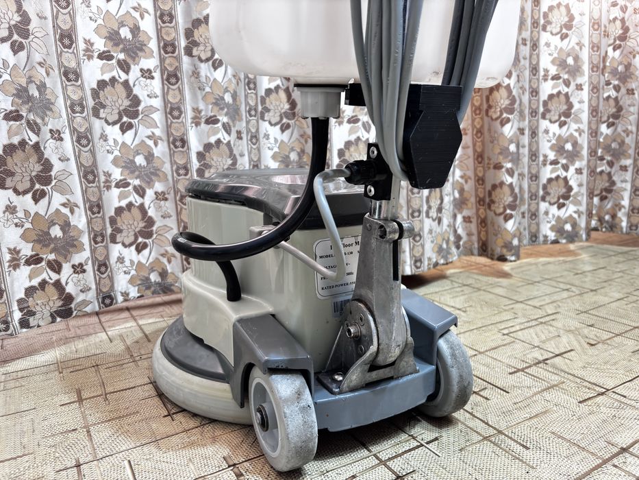 Продам роторная машина для клининга СВ130