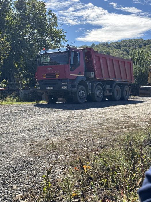 Utilaje de inchiriat-ofer servicii miniexcavator,buldoexcavator