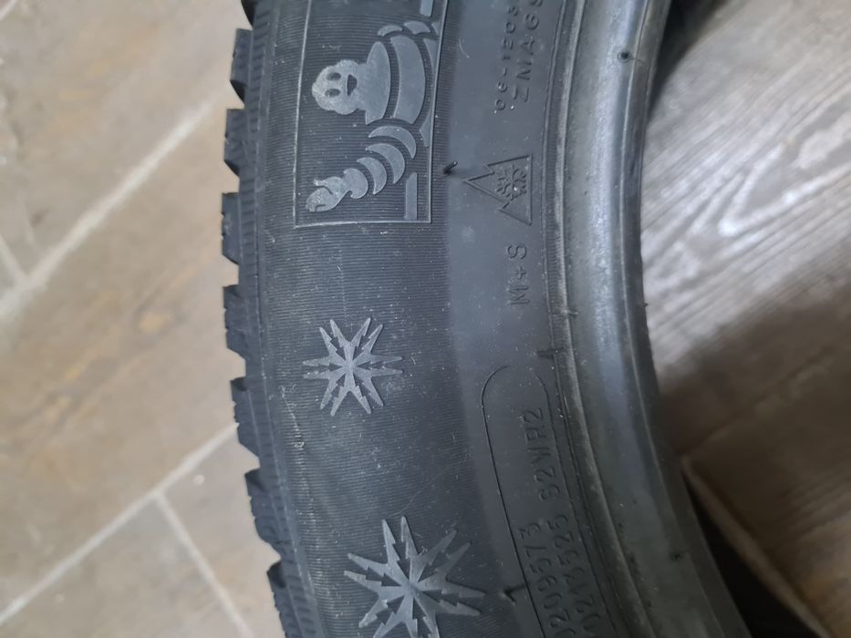 Vand cauciuc michelin 205 55 16
