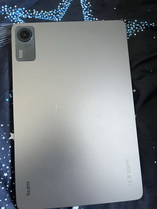 Redmi Pad SE 256 ГБотличный планшет, всё работает
