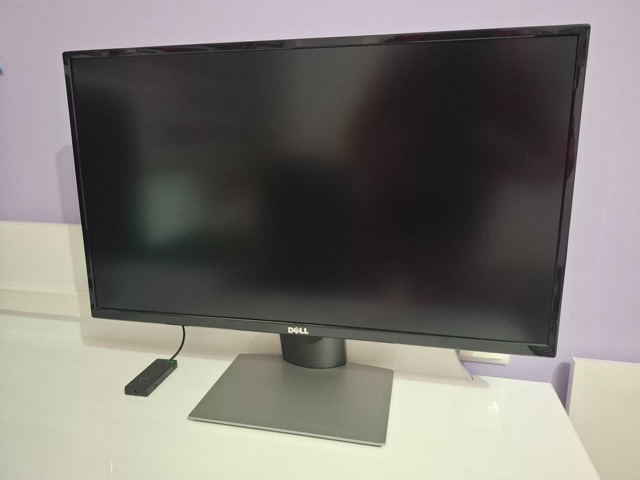 Като нов - Dell SE2717h - 27 инчов - 75Hz - IPS - AMD FreeSync - HDMI