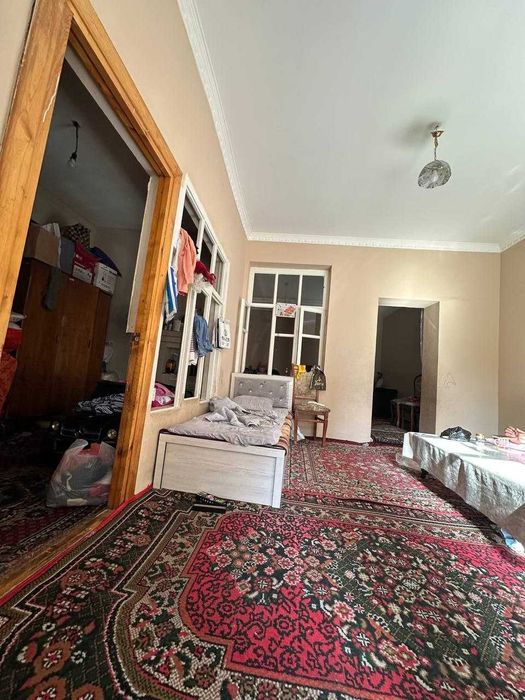 Братские Moгилы 2 sotokli hovli sotiladi, or-tir Yakkasaroy masjid.