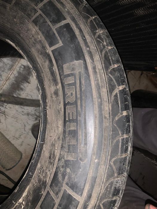 Продам Шины  размер 225/70 R15C