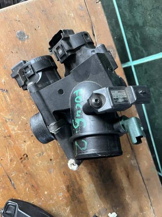 clapeta acceleratie ford focus 2