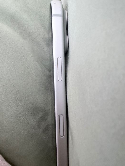 Продам IPhone 17 pro