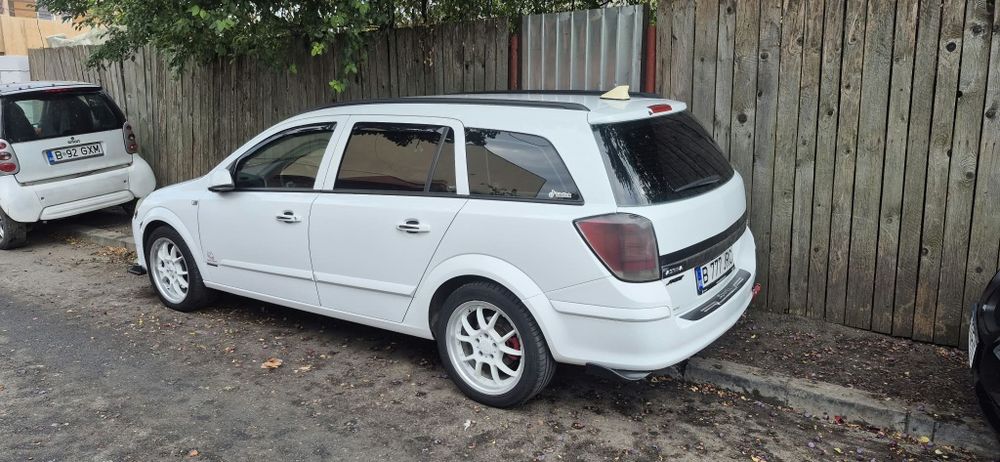 De vânzare Opel astra h 1.9