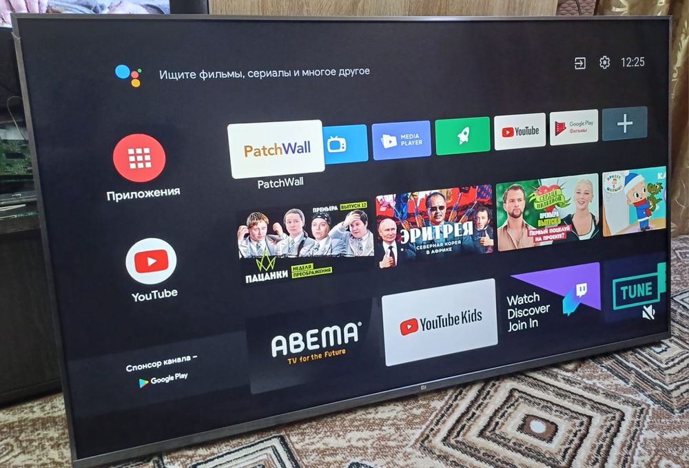 Большой 4К смарт телевизор Xiaomi 140см. С кронштейном.