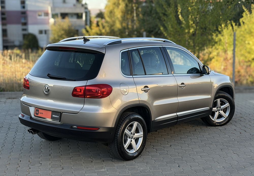 Volkswagen Tiguan / 2.0 TDI / 177 CP / 4x4 / Istoric VW / RAR Efectuat / Anvelope iarnă