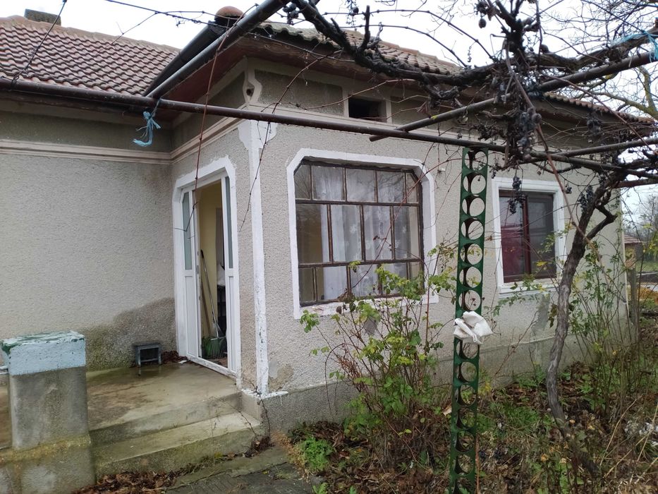 Продава се Къща в Генерал Тошево - 1150 кв.м за 31 €/кв.м - Снимка #3