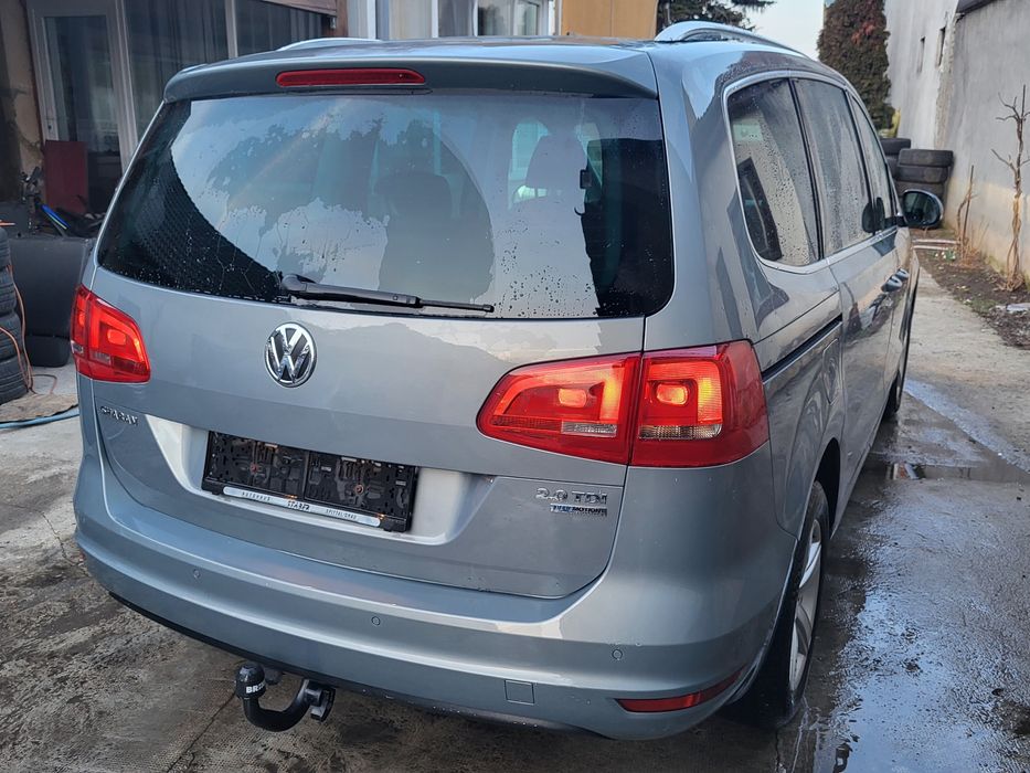 Sharan Anul 2011 Euro 5 Led Xenon 140cp Carlig Incalzire scaune Comenz