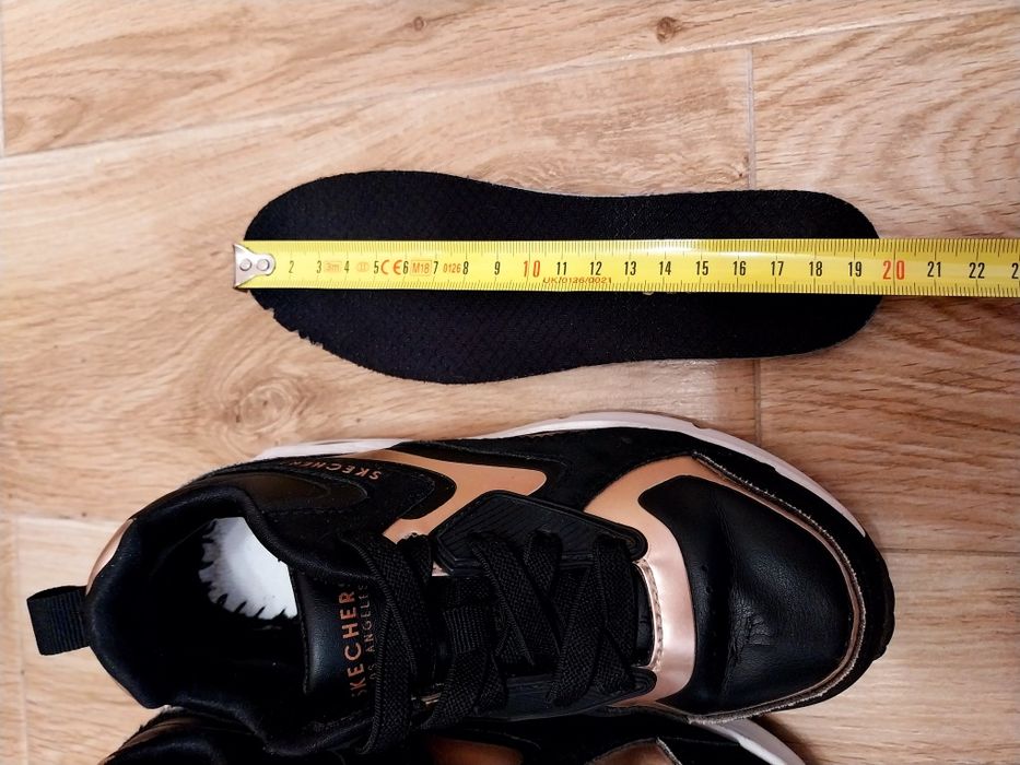 Маратонки Skechers