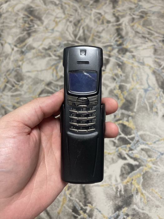 Nokia 8910i