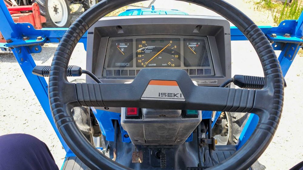 Японски трактор Iseki TA287F с фреза, 4x4, 28 кс., АграБГ Джолев