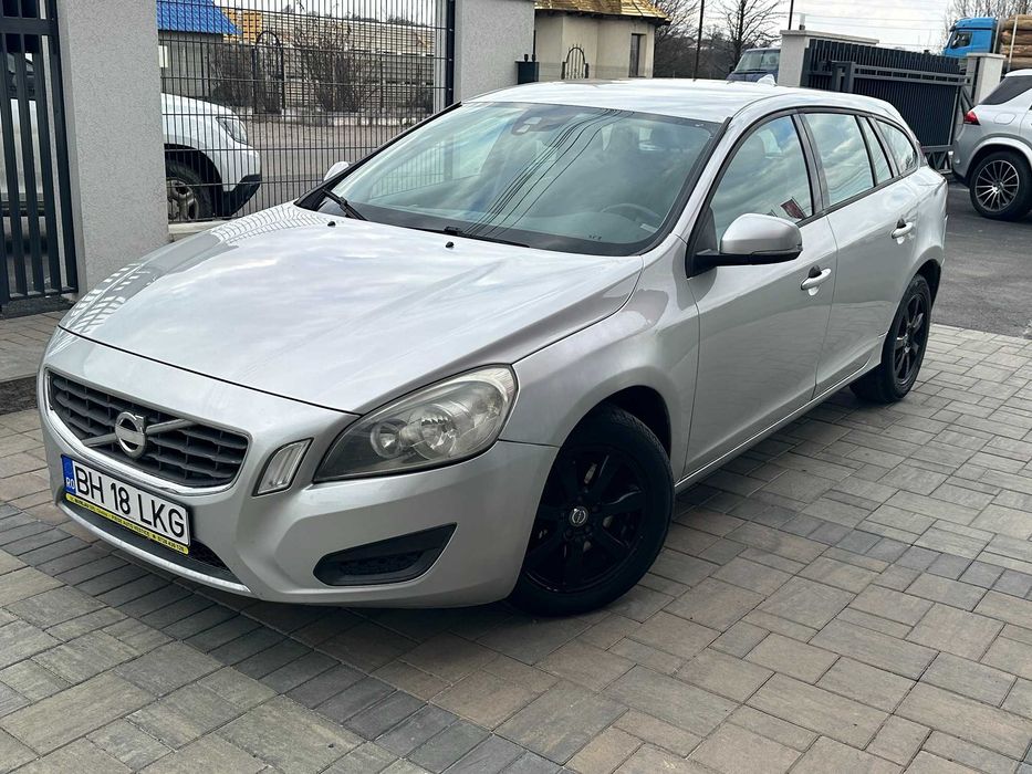 VOLVO V60 2013 — imagine 2