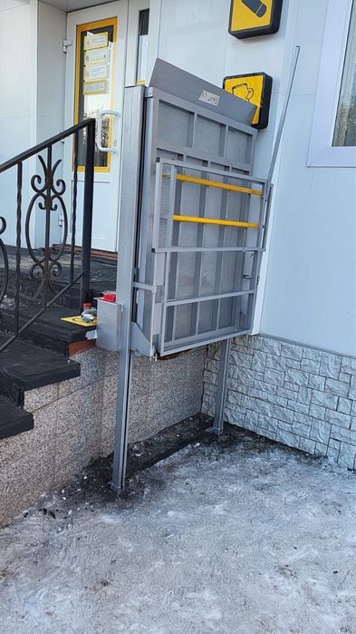 Подъёмники и пандус для инвалидов