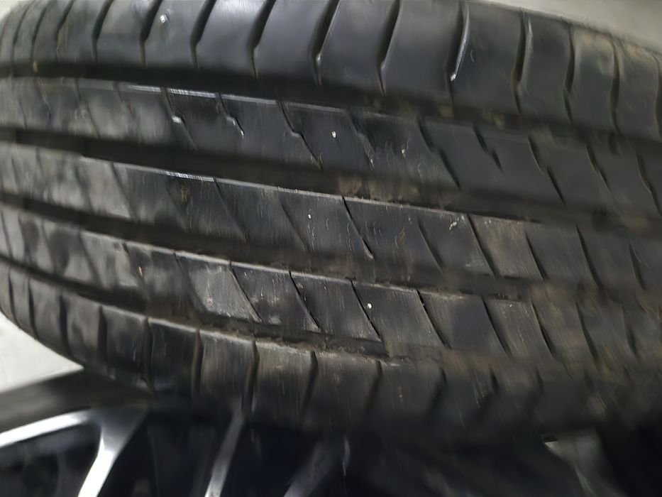 Шины с дискам комплект 200000тенге