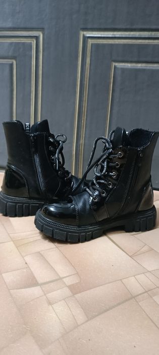 Продам весенние сапожки