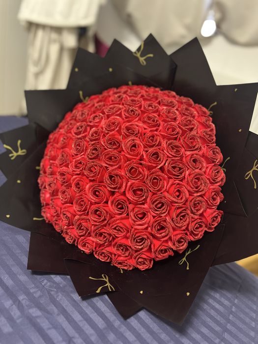 Trandafiri parfumati din sapun 101 trandafiri Valentine's day