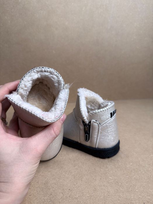 Тёплые ботинки для девочек