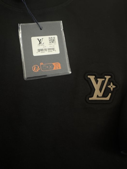 Louis Vuitton-Оригинална чисто нова мъжка тениска М размер