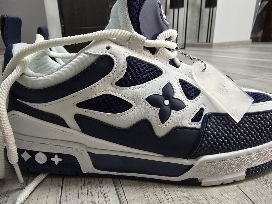 Adidasi Louis Vuitton Marine 45