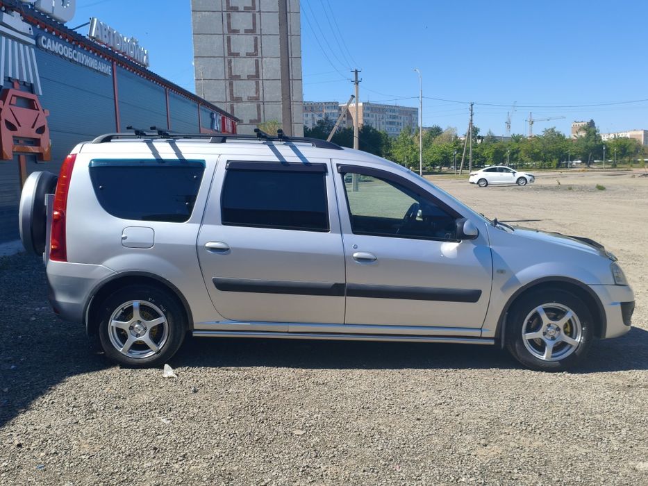 Продам Lada Largus