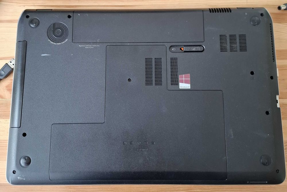 Laptop HP ENVY dv7, display 17,3" FHD, i7-3630QM, 8GB RAM, 230GB HDD