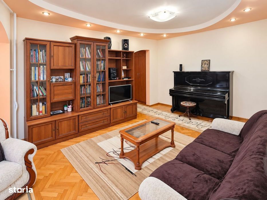 Apartament 2 camere Boul Rosu