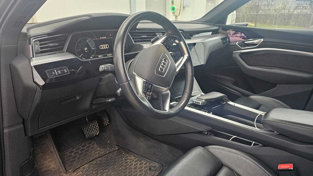 Audi E-tron 55 SUV - Predare leasing