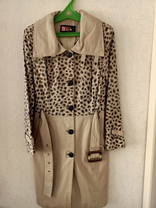 Плащ кожаный женский