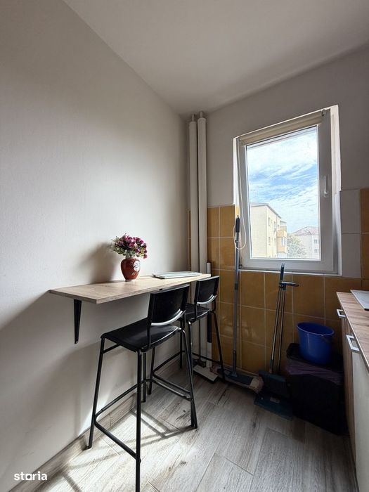 Apartament cu 1 camera, 28 mp utili, etaj 3 -Complexul Studentesc
