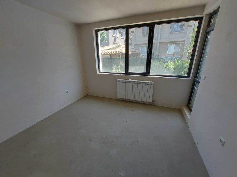 Продава се Тристаен апартамент в Търговище, Център - 78 кв.м за 1033 €/кв.м - Снимка #1