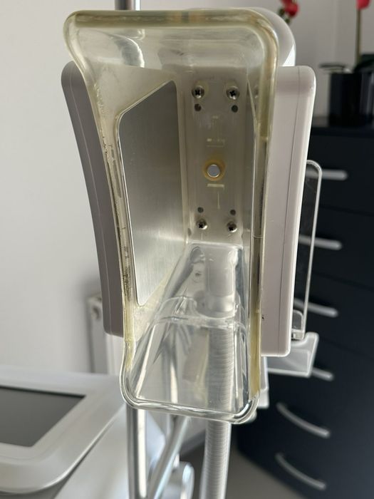 Vand Aparat Criolipoliza cu 5 manipuli. Perfect functional