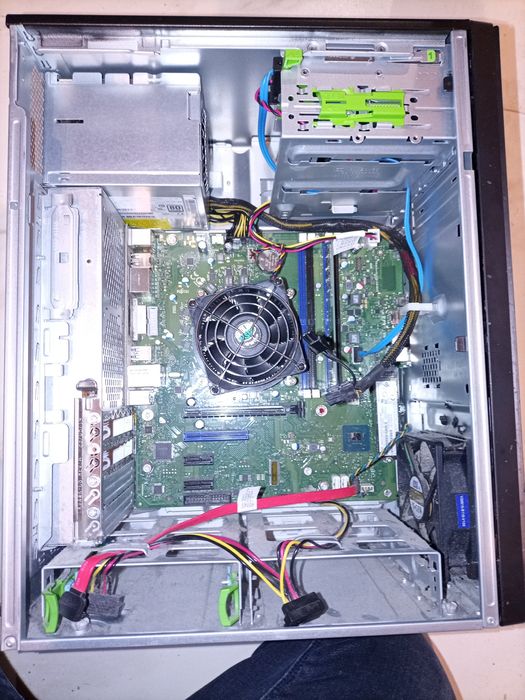 PC I5 9500 , 8 Gb RAM , 256 NVMe