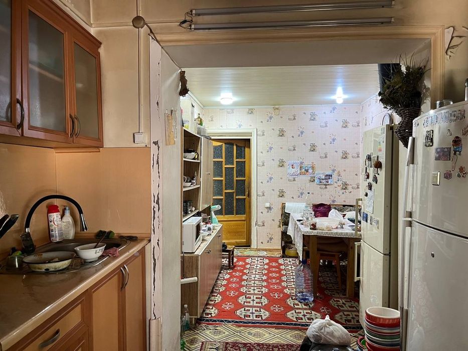 Продается 4 комн квартира