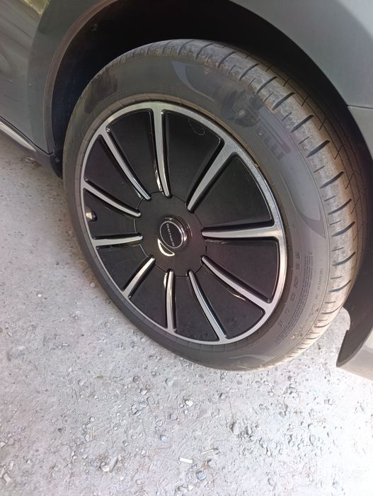Huawei  Aito M5 AWD