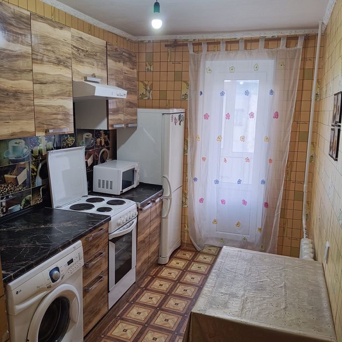 Сдам 2 комнатную квартиру