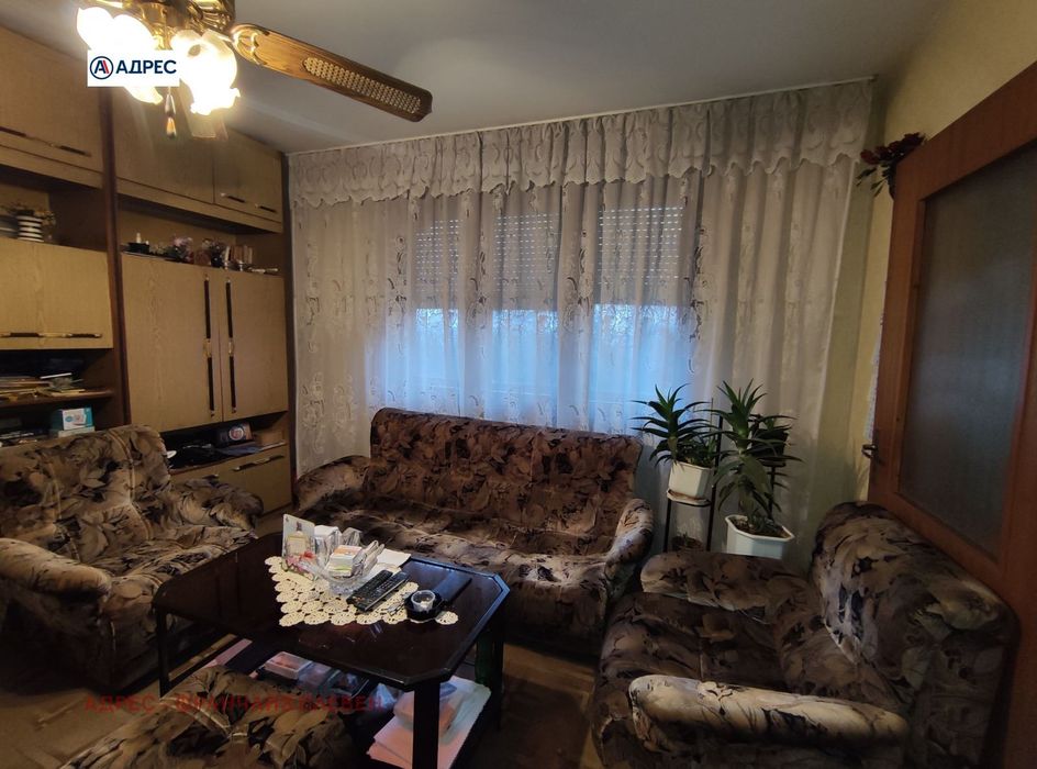 Къща в Плевен, област-с.Гривица площ 280 цена 219000