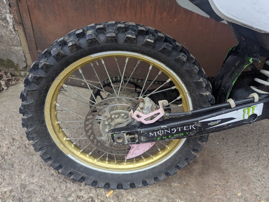 Kawasaki KX250F на части