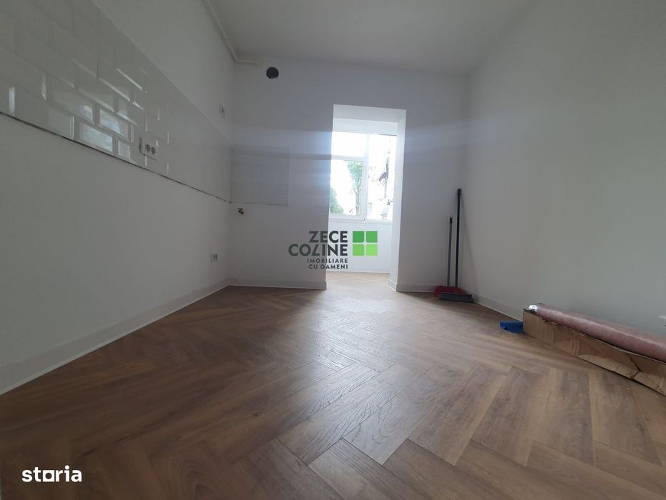 Apartament 3 camere, decomandat, Nicolina 1, etaj.2