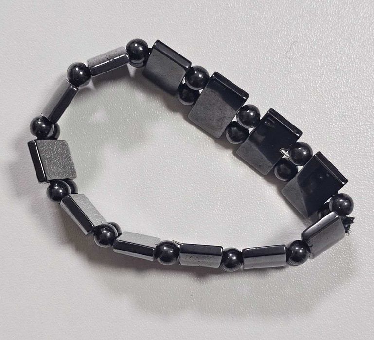 Гематитовый браслет.