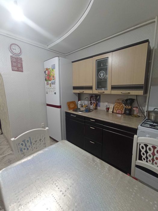 Продам 2 комн. квартиру в Уральске