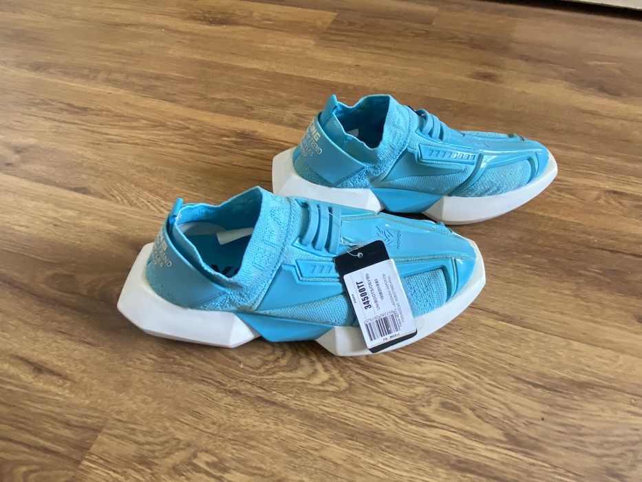 Кросовки универсальные