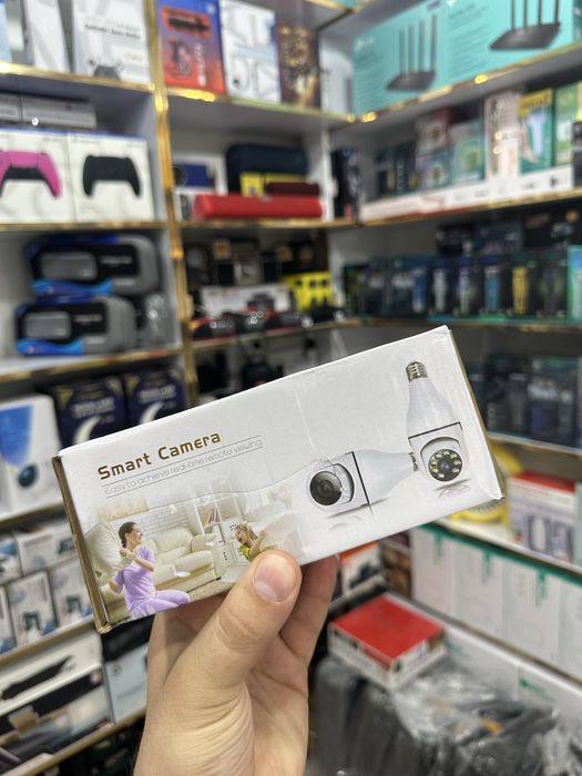Patron Camera 360 Поворотная Wi-Fi лампа камера.