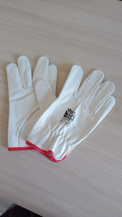 Продаем перчатки для работы