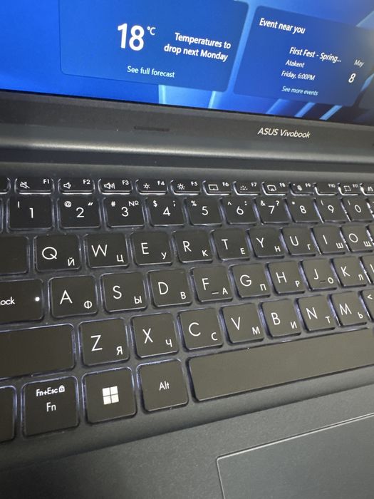 Ноутбук asus vivobook