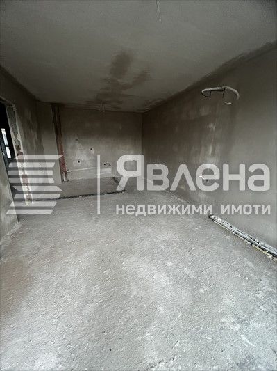 Продава се Двустаен апартамент в Пловдив, Марица Север - 108 кв.м за 1139 €/кв.м - Снимка #3